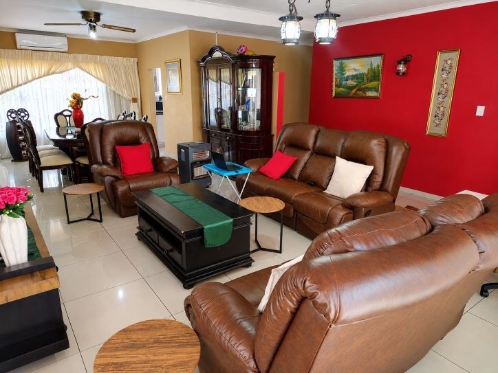 3 Bedroom Property for Sale in Oos Einde North West